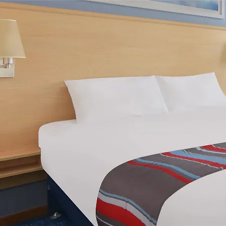 Travelodge M6 Northbound 3*