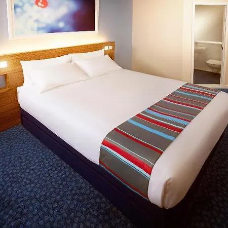 Travelodge M6 Northbound Hotel 3*